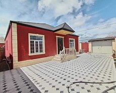Maştağa-Buzovna yolunda həyət evi satılır